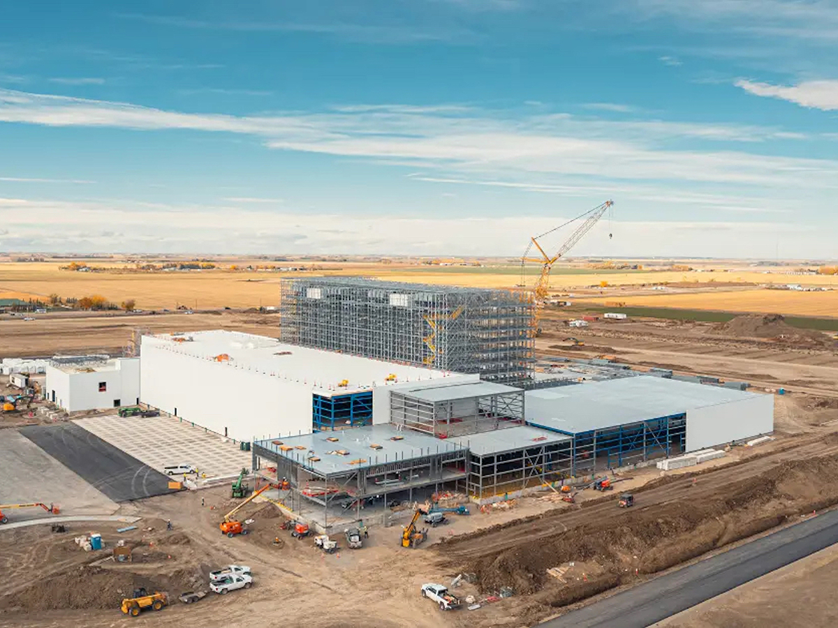 An aerial photo of NewCold’s $222 million cold storage facility in Coaldale, Alta.