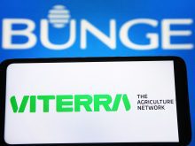 Bunge executives are growing increasingly concerned that the political rift between the U.S. and China will further hold up Bunge Global’s merger with Glencore-backed Viterra.  Photo: Pavlo Gonchar / SOPA Images