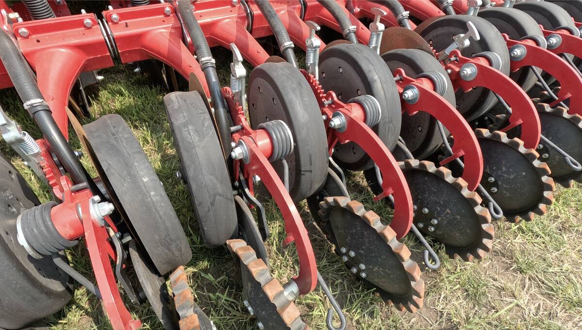 Close-up of the Avatar 66-10 TD drill's toolbar.