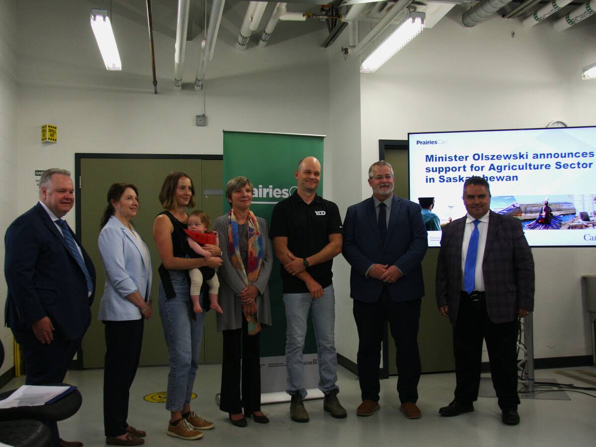 Steven R. Webb, Karen Churchill, Rebecca Paszt, Eleanor Olszewski, Tom Dooley, and Mehmet Tulbek pose for a group photo at a funding announcement for four Saskatchewan-based agricultural projects.