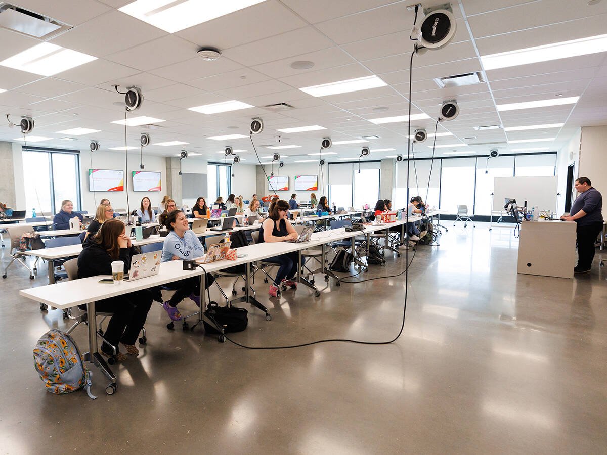 The University of Calgary and Government of Alberta announce the grand opening of the Veterinary Learning Commons (VLC) building at UCalgary’s Spy Hill Campus on Monday, September 15, 2025. This facility, along with operational support, enables the doubling of capacity at the Faculty of Veterinary Medicine from 50 seats to 100 FLE seats per year.
Speakers:
•Dr. Renate Weller will welcome guests and provide remarks on behalf of UCVM.
•Hon. Myles McDougall, Minister of Advanced Education, will provide remarks.
•Hon. RJ Sigurdson, Minister of Agriculture and Irrigation, will provide remarks.
•Dr. Ed McCauley will provide remarks on behalf of the University of Calgary.
•Dr. Lindsey Kurach will provide remarks on behalf of Alberta Veterinary Medical Association.
•Dr. Jodi Viste will provide remarks on behalf of the DVLC and Stakeholder Advisory Boards.
•Meagan Bradbury will provide remarks on behalf of UCVM students.