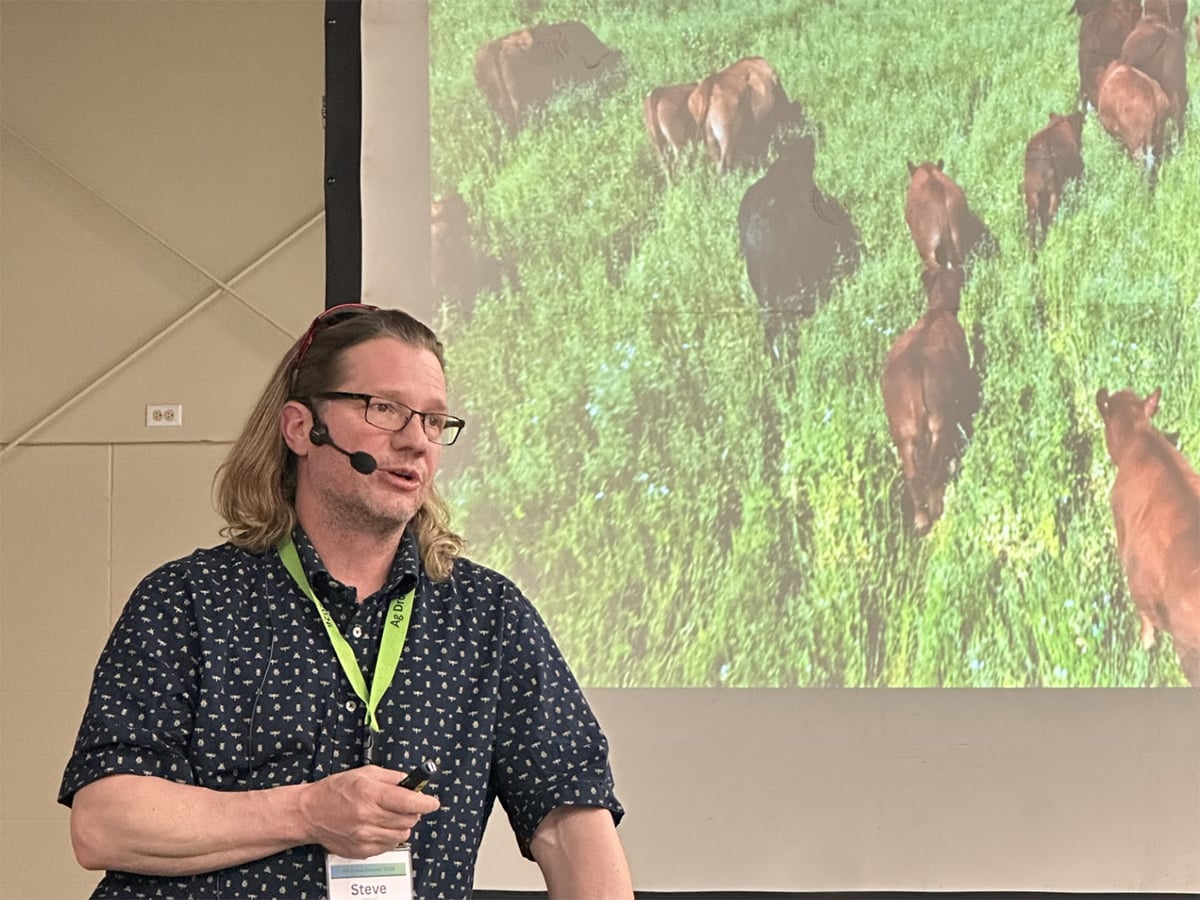 Steve Kenyon of Greener Pastures Ranching speaks at the Canadian Agricultural Drone Association conference about his experience using drones for promotion and aerial seeding. Photo: Mary MacArthur